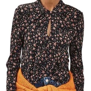 Topshop | twist neck star plissé top